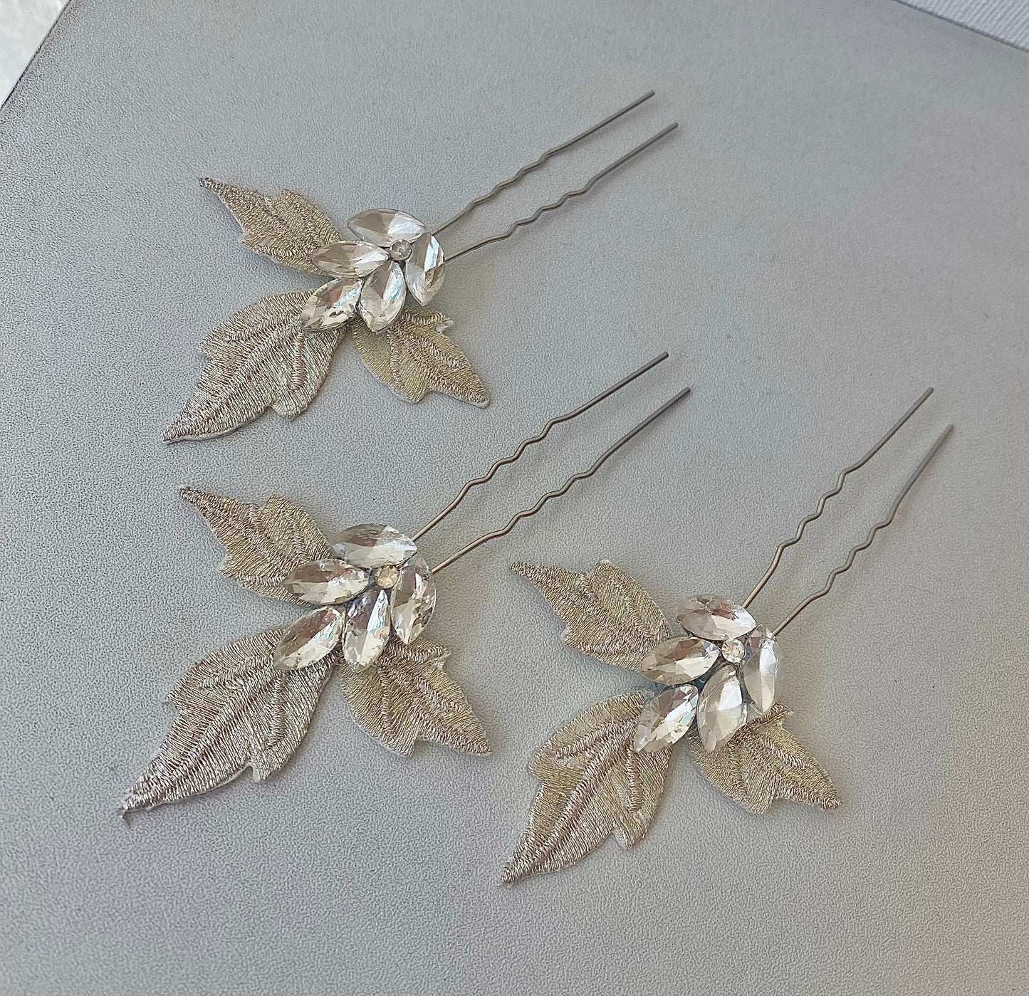 Set 3 pins Bordados Strass